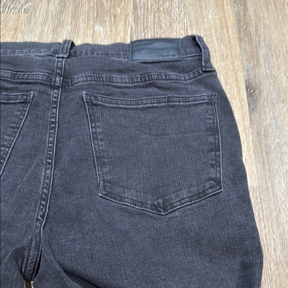 Madewell Size 28TL Black Skinny Jeans Sleek Tapered Fit - Picture 11 of 11